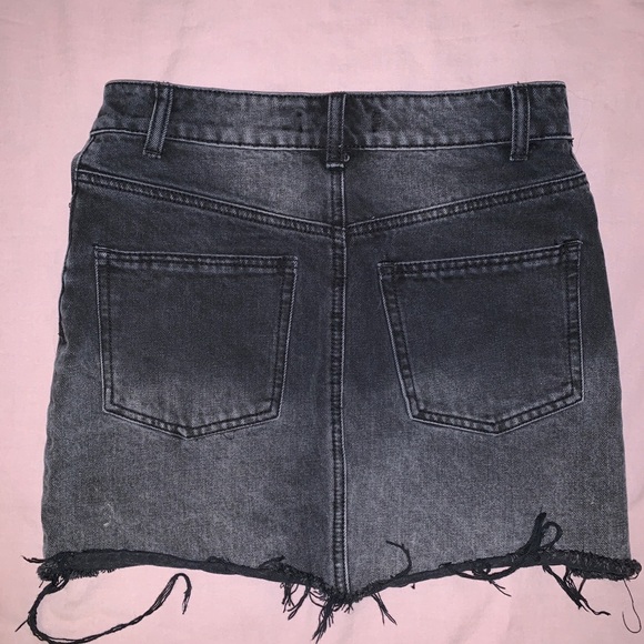 Black denim mini skirt - Picture 3 of 3